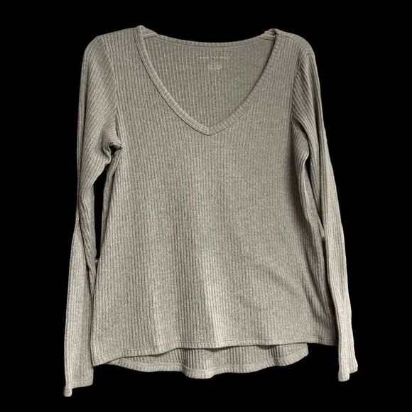 AMERICAN EAGLE OUTFITTERS Gray Long Sleeve V-Neck Sweater Size Small - Picture 8 of 9